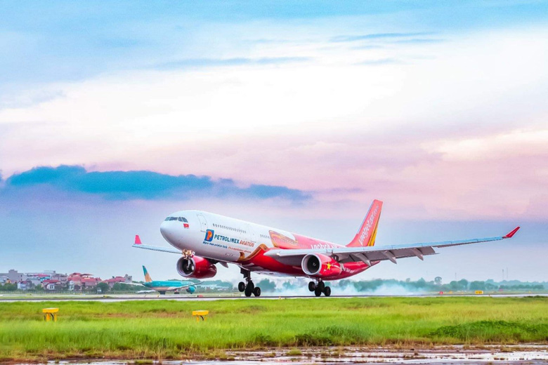 Tưng bừng đại tiệc mua sắm 11/11 với trăm ngàn vé bay Vietjet khuyến mãi giảm 50%
