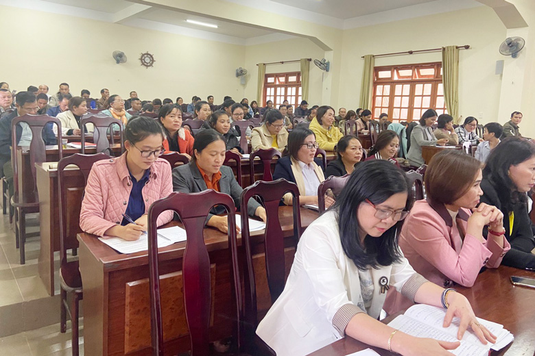 Lạc Dương: Bồi dưỡng nghiệp vụ công tác Đảng năm 2022