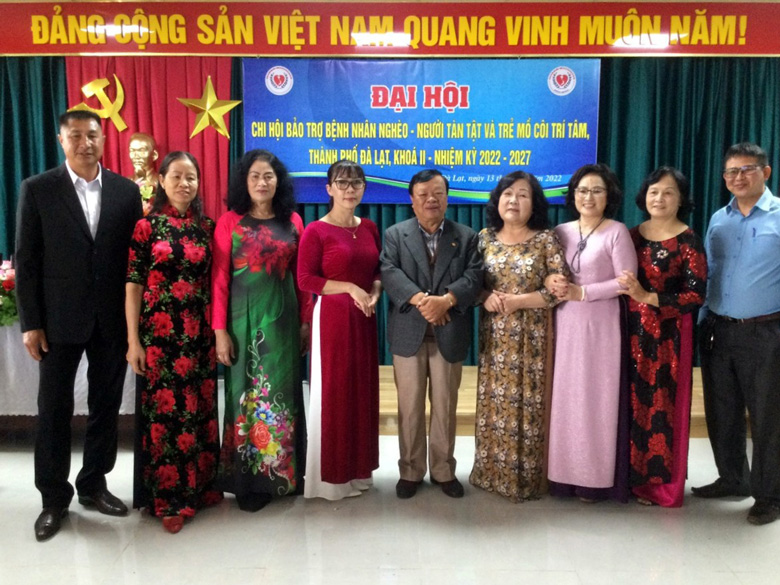 Vận động hơn 2 tỷ đồng bảo trợ bệnh nhân nghèo, người khuyết tật và trẻ mồ côi
