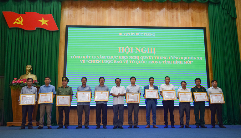 Đức Trọng: Tổng kết 10 năm thực hiện Chiến lược bảo vệ Tổ quốc trong tình hình mới