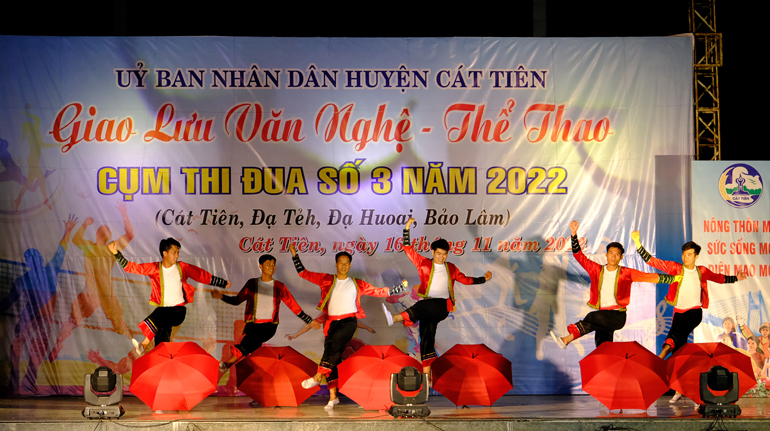 Giao lưu văn nghệ - thể dục thể thao Cụm thi đua số 3