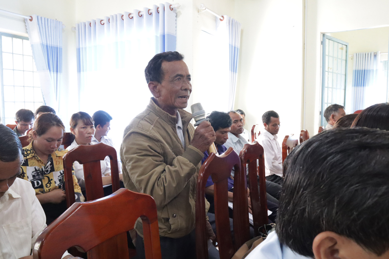 Cử tri xã Đạ M’Rông ý kiến, kiến nghị tại buổi tiếp xúc cử tri