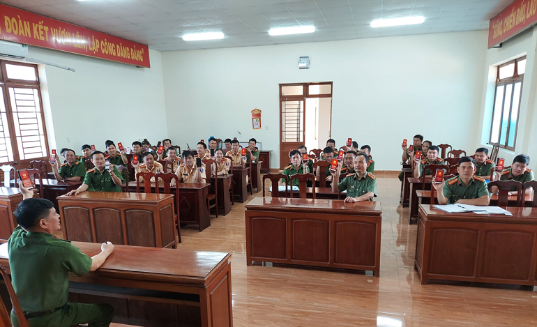 Cát Tiên: Triển khai kích hoạt tài khoản định danh điện tử