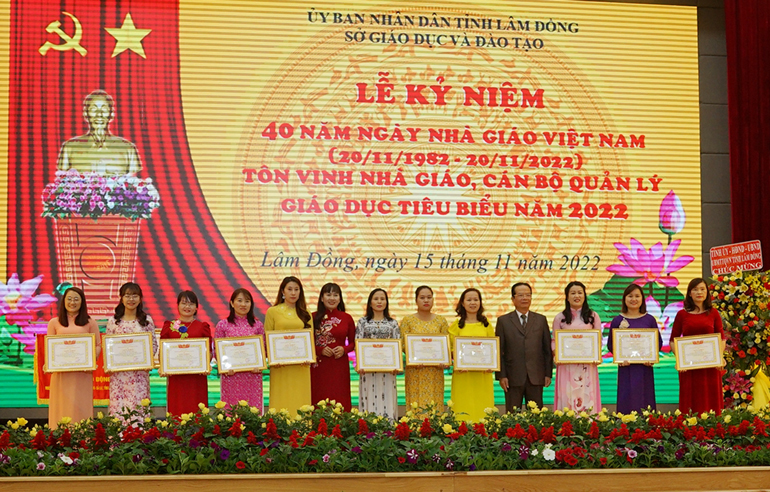 Thầy giáo, cô giáo quyết định chất lượng và hiệu quả giáo dục