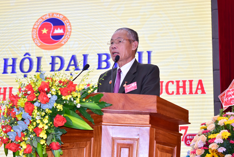 Ông Hà Phước Toản - Chủ tịch Hội Hữu nghị Việt Nam – Campuchia tỉnh phát biểu khai mạc Đại hội