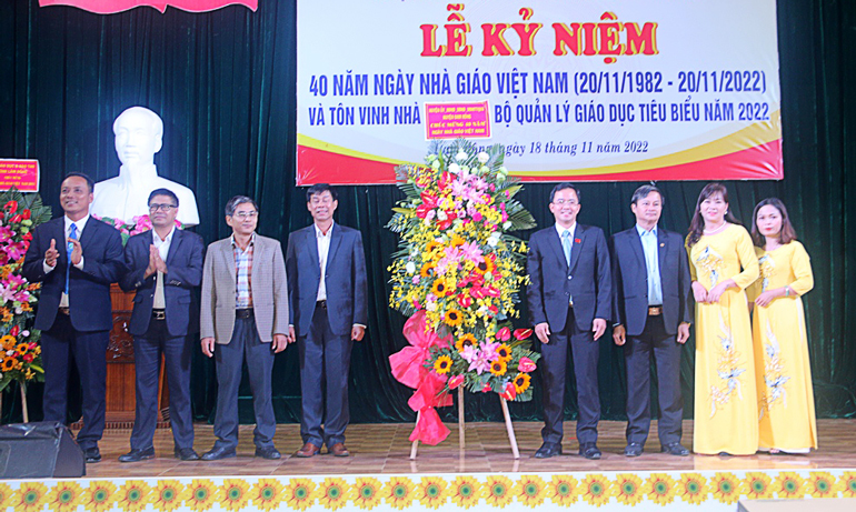 Đam Rông tôn vinh nhà giáo tiêu biểu