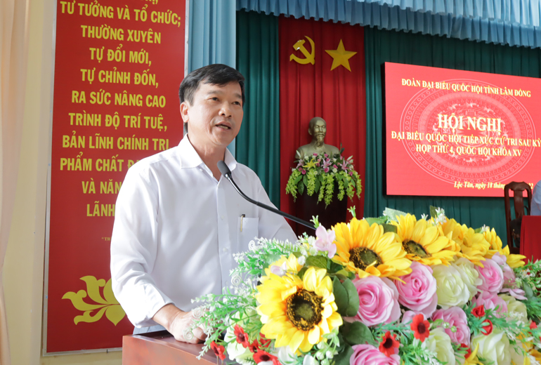 Ông Nguyễn Ngọc Nhi - Chủ tịch UBND huyện Bảo Lâm giải trình một số vấn đề cử tri quan tâm