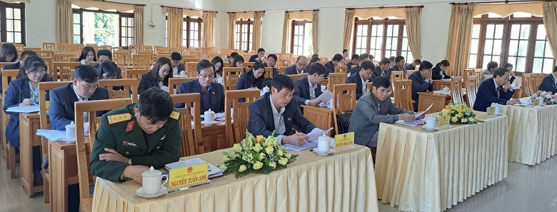 Các đại biểu tham dự kỳ họp