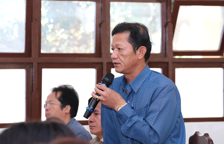 Đại diện các cơ quan, đơn vị trên địa bàn TP Bảo Lộc giải trình các vấn đề tồn tại, vướng mắc theo yêu cầu của Chủ tịch UBND tỉnh