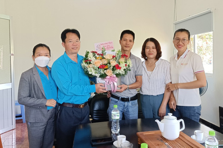 Điểm tựa vững chắc cho người lao động