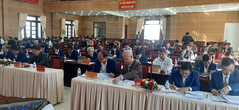 Quang cảnh kỳ họp