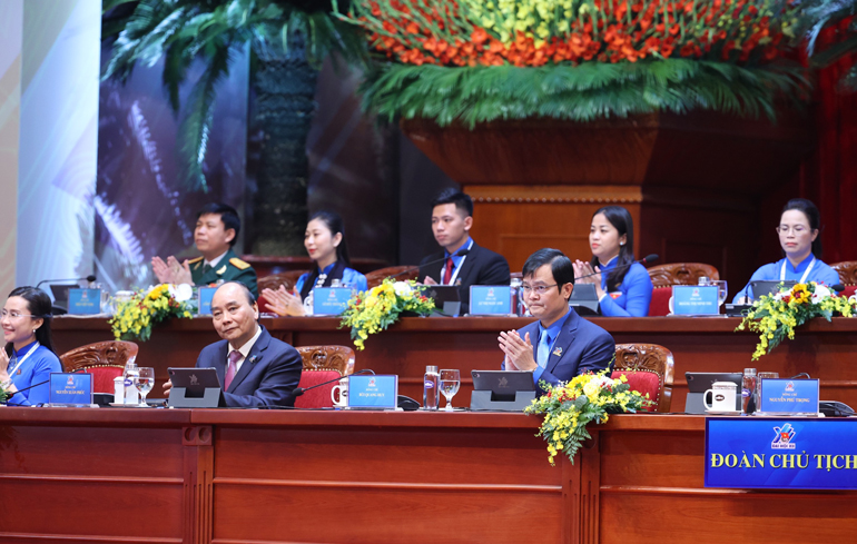 Xây dựng Đoàn Thanh niên và lực lượng thanh niên trở thành đội quân xung kích, là đội hậu bị vững chắc, tin cậy của Đảng và Nhân dân