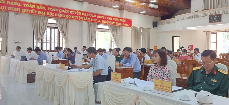 Quang cảnh kỳ họp