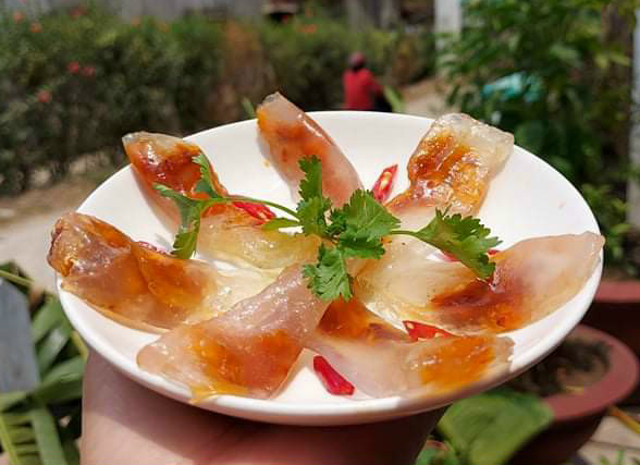 Bánh lọc được người dân Huế chế biến tại Đạ Lây đã tạo nên thương hiệu cho vùng đất này