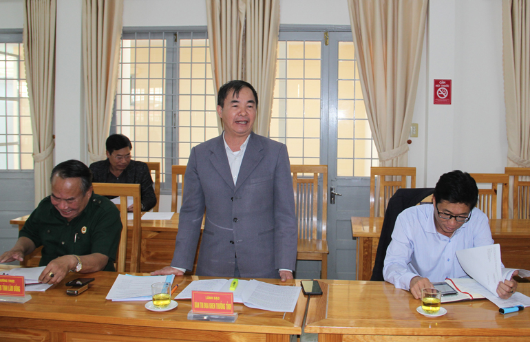 Đồng chí Nguyễn Văn Dương – Phó Trưởng Ban Thi đua – Khen thưởng tỉnh phát biểu tại hội nghị