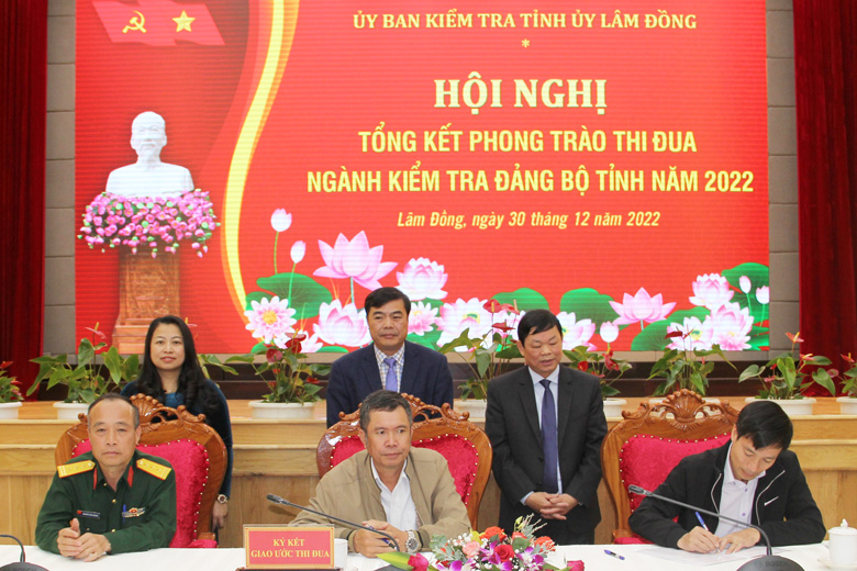 Ký kết giao ước thi đua năm 2023