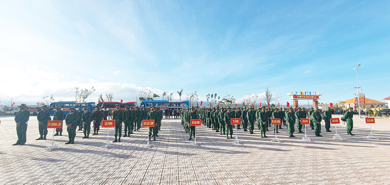 Xây dựng nền quốc phòng toàn dân vững mạnh
