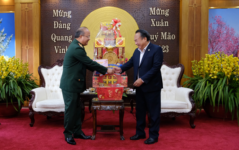 Bộ Tư lệnh Quân khu 7 chúc mừng năm mới Hội Cựu chiến binh tỉnh